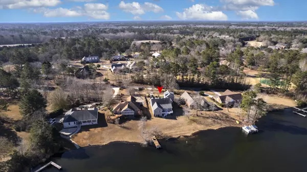 Manning, SC 29102,5 Green Lake Dr