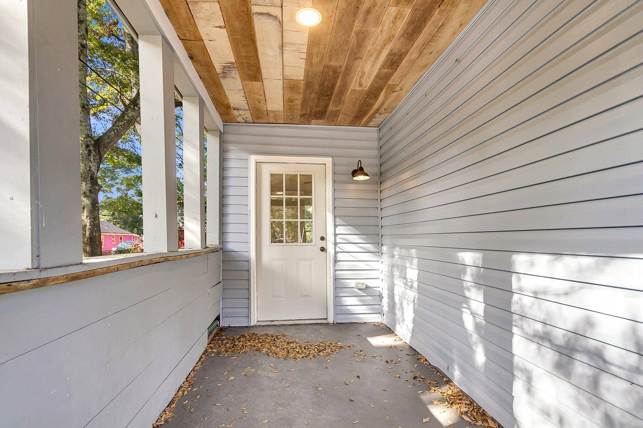 North Charleston, SC 29405,2720 W Surrey Dr