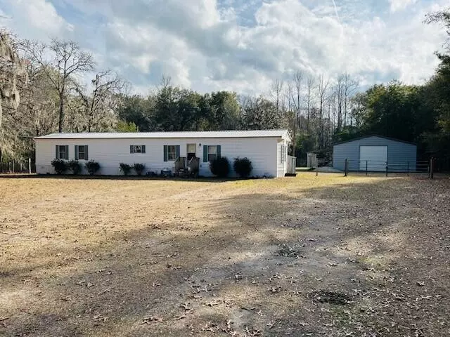 1517 Wire Rd, Dorchester, SC 29437