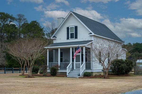 1104 Hitchfield Ln, Awendaw, SC 29429