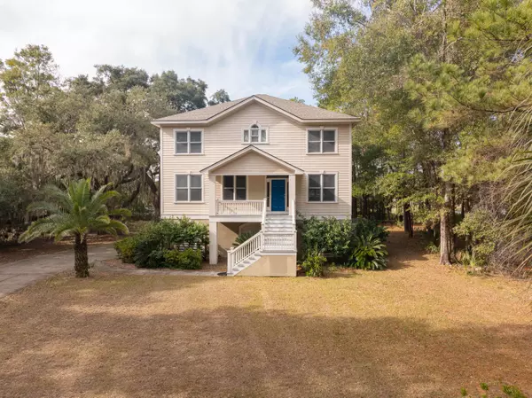 77 Tuscarora Ave, Beaufort, SC 29907