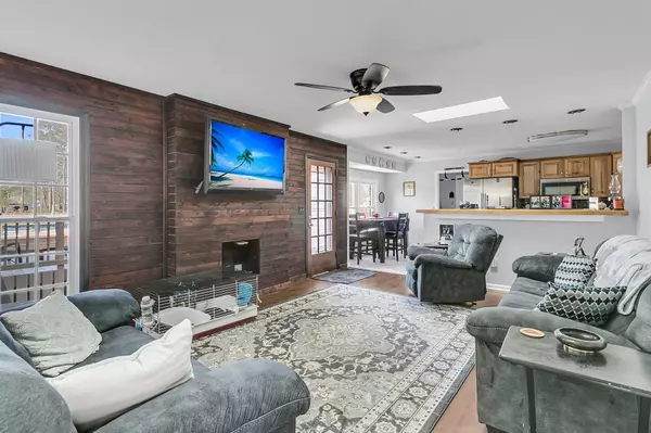 Summerville, SC 29485,211 Brailsford Rd