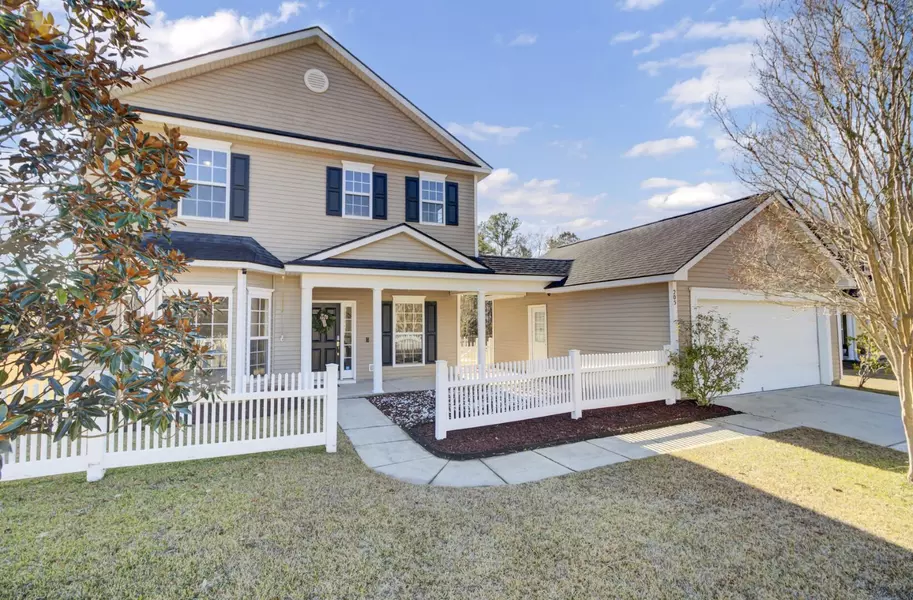 205 Seneca River Dr, Summerville, SC 29485