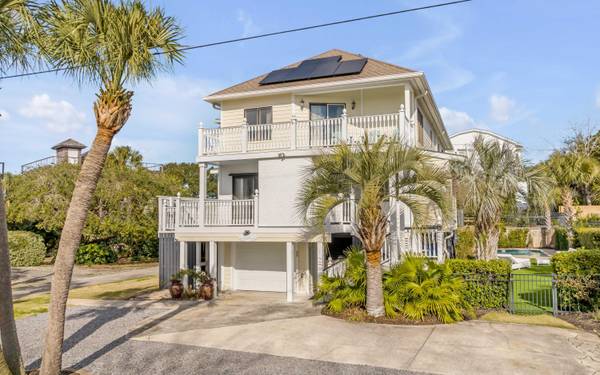 109 Carolina Blvd, Isle Of Palms, SC 29451