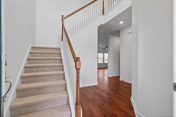 Summerville, SC 29486,764 Redbud Ln