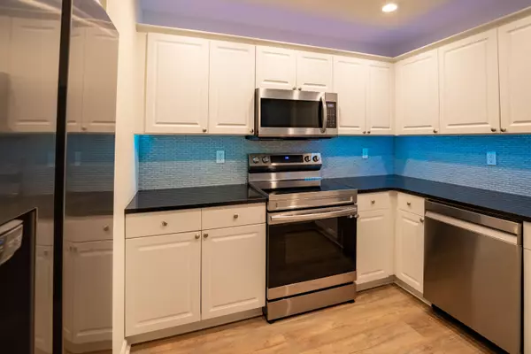 Charleston, SC 29414,2323 Tall Sail Dr #F