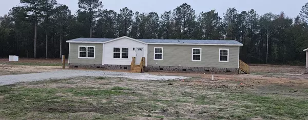 180 Wyman Rd, Eutawville, SC 29048