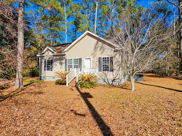 404 Hazel St, Walterboro, SC 29488