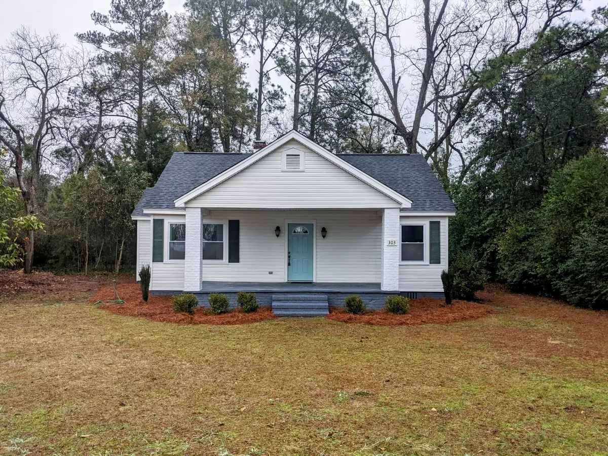 Saint George, SC 29477,303 E George St