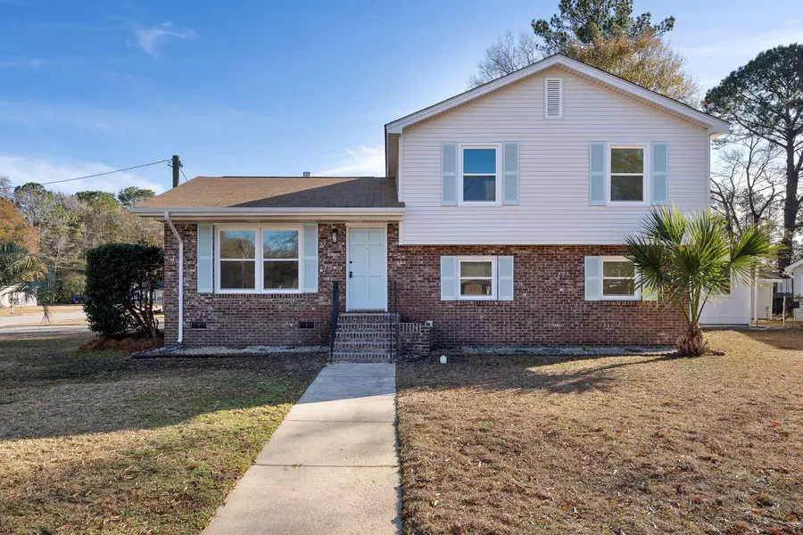 3247 Poindexter Rd, North Charleston, SC 29420