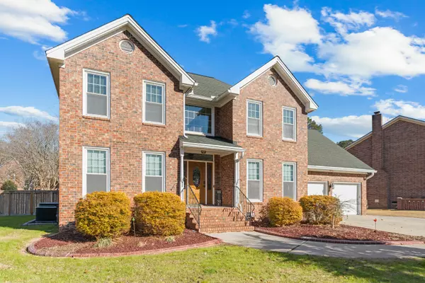 Summerville, SC 29485,406 King Charles Cir