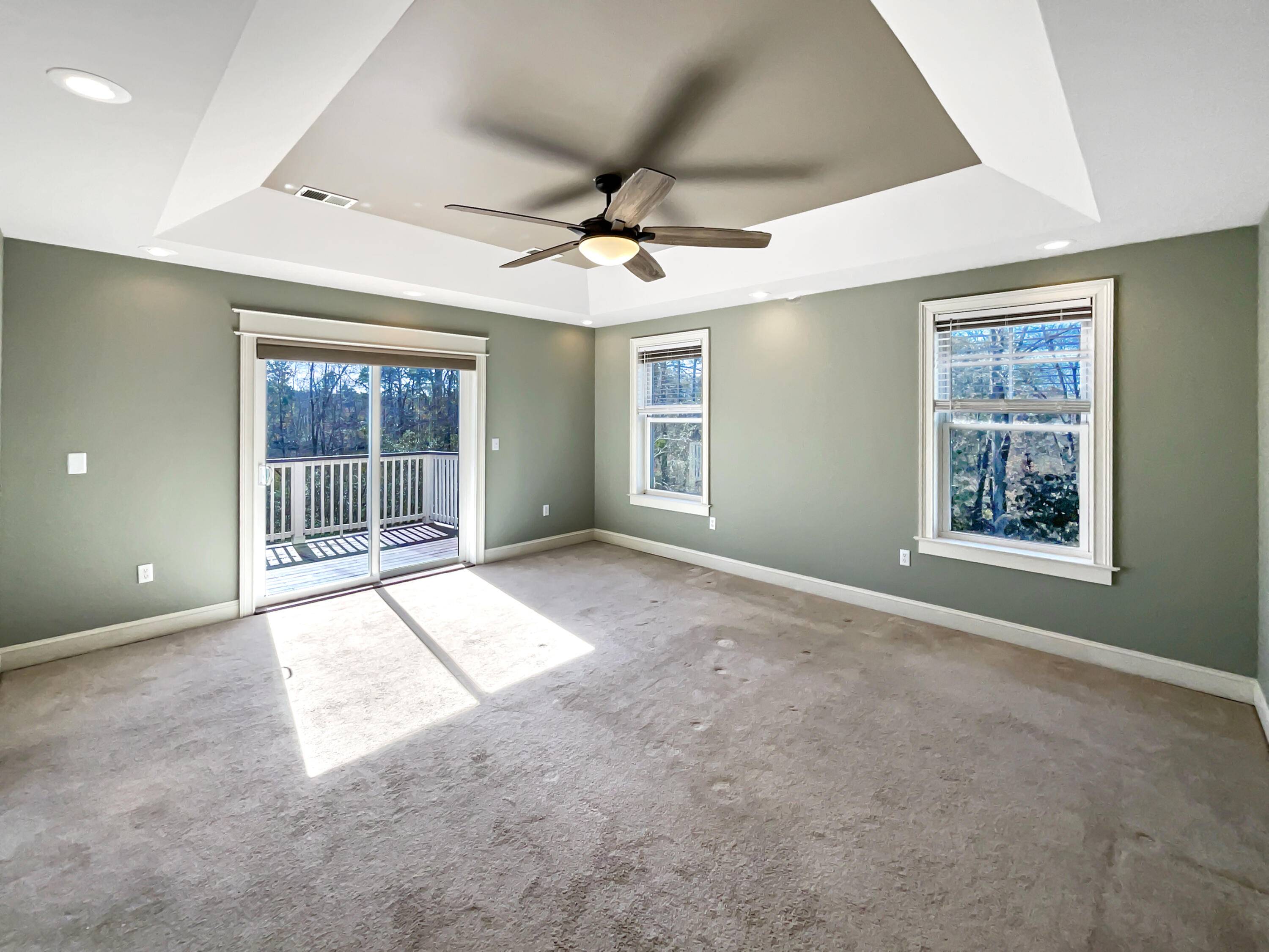 Hanahan, SC 29410,7228 Mossy Creek Ln