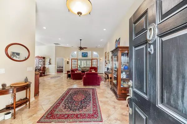 Summerville, SC 29485,163 Oakbluff Rd