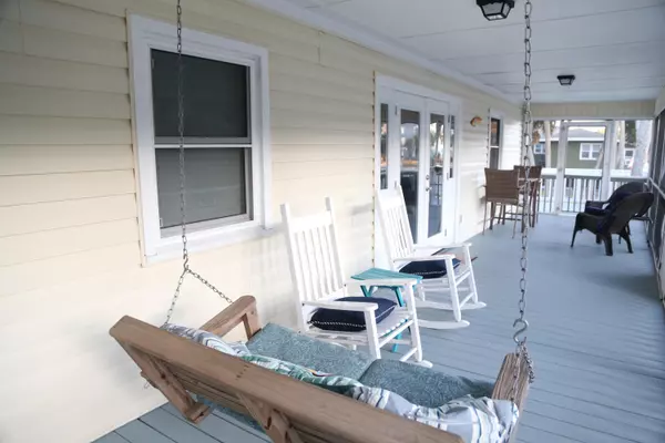 Edisto Beach, SC 29438,603 Portia St