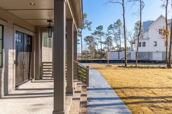 Mount Pleasant, SC 29466,3917 Delinger Dr