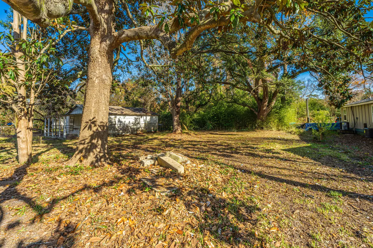 North Charleston, SC 29405,4226 Barnwell Ave