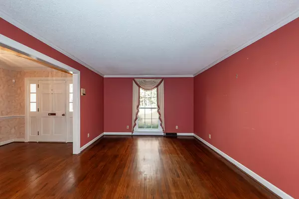 Summerville, SC 29483,108 Fairway Dr