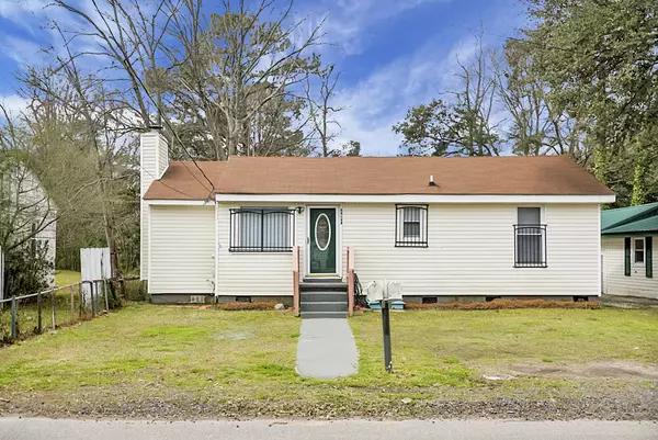 Hanahan, SC 29410,5747 Hoover Ave #A/B