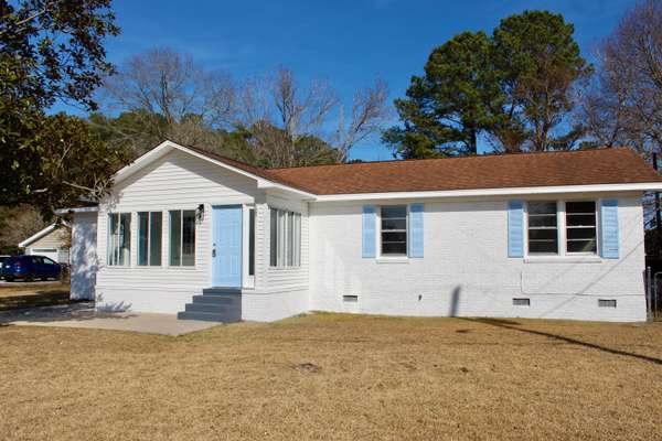 109 Iris St, Goose Creek, SC 29445