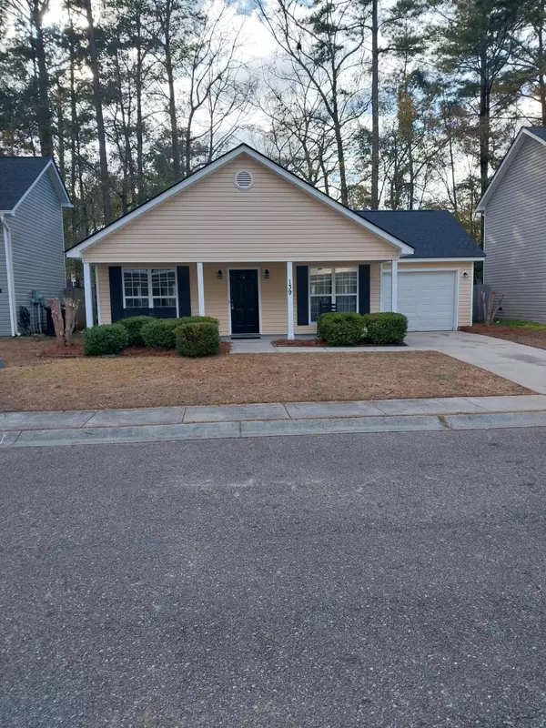 139 Trickle Dr, Summerville, SC 29483