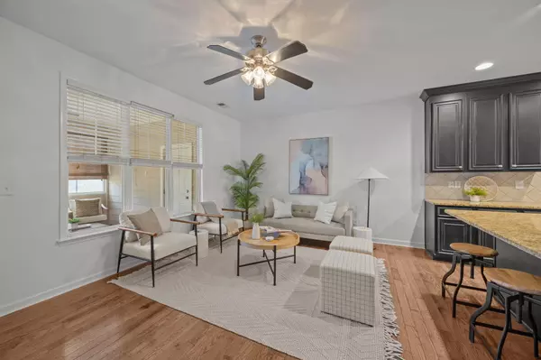 Mount Pleasant, SC 29466,2971 Treadwell St St