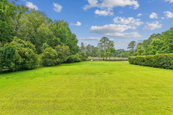 Mount Pleasant, SC 29429,7323 Awendaw Landing Rd