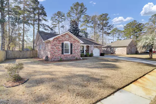 Summerville, SC 29485,408 Summercourt Dr