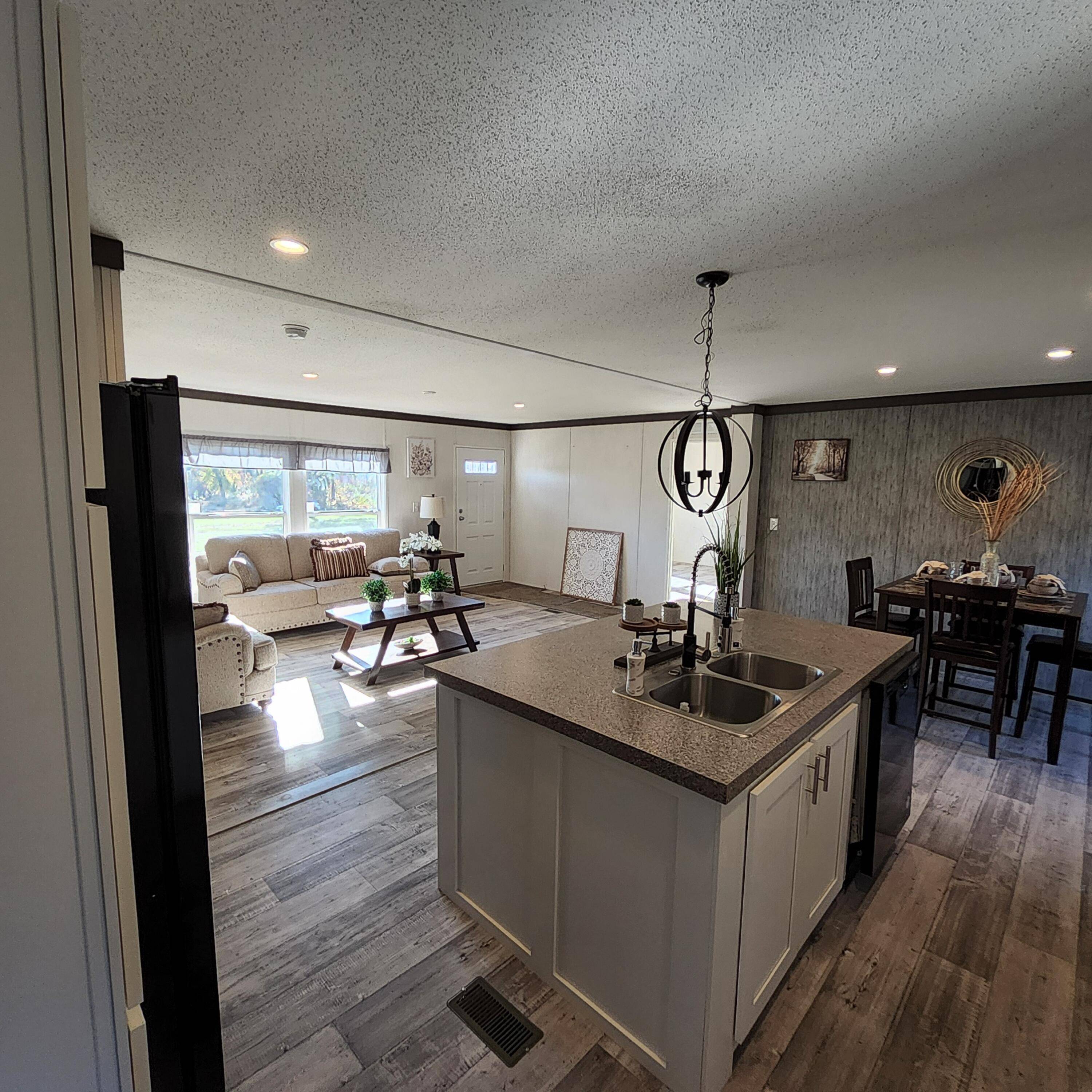 Summerton, SC 29148,2332 Bill Davis Rd