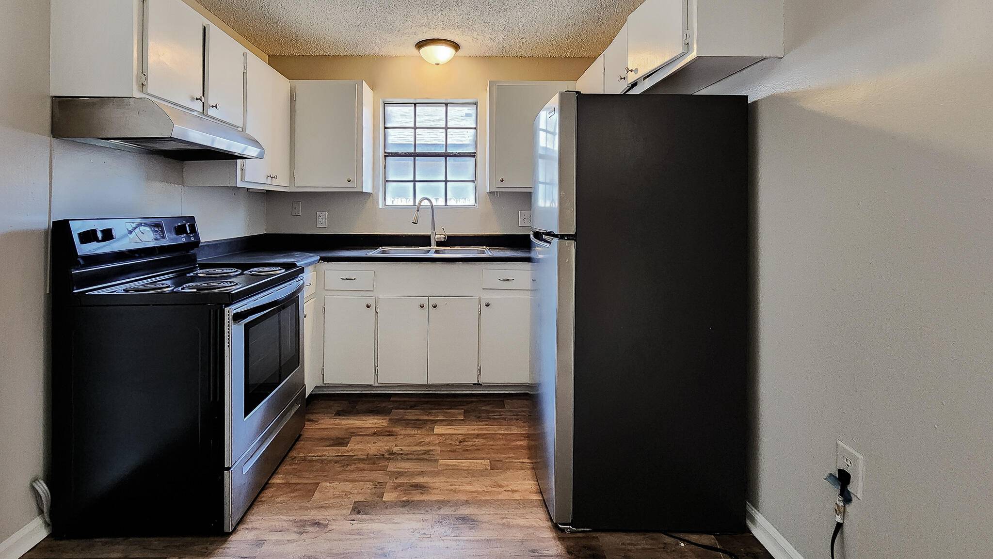 North Charleston, SC 29405,1820 Iris St #B