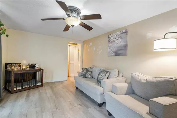 Saint George, SC 29477,206 Dukes St