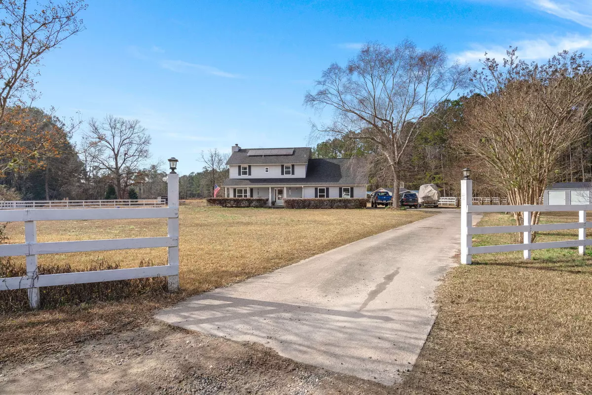 Ridgeville, SC 29472,104 Rose Blossom