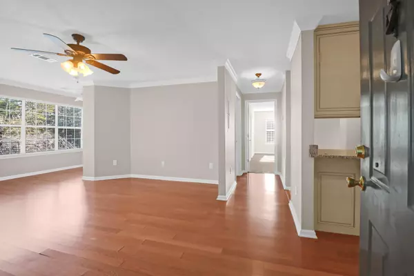 Summerville, SC 29485,188 Midland Pkwy #205
