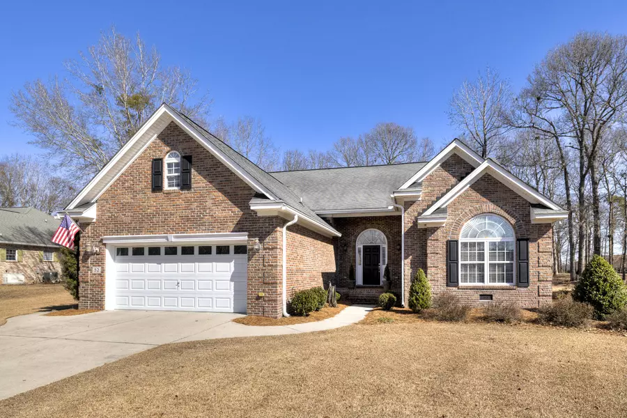 52 Ridge Lake Dr, Manning, SC 29102