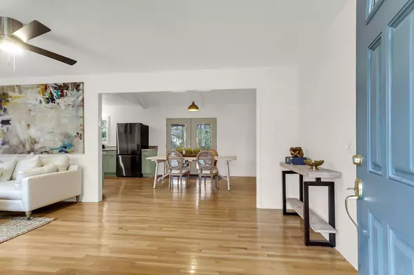 Summerville, SC 29483,307 Driver Ave