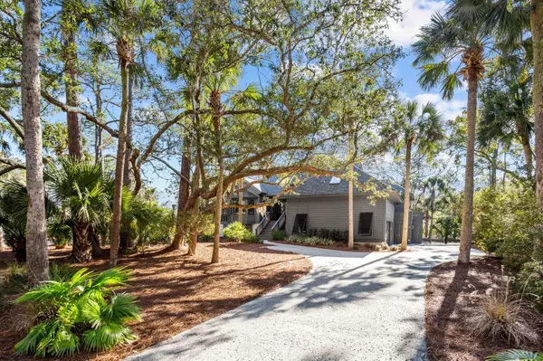 2947 Deer Point Dr, Seabrook Island, SC 29455