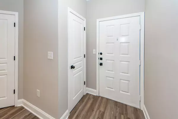 Charleston, SC 29492,300 Bucksley Ln #106