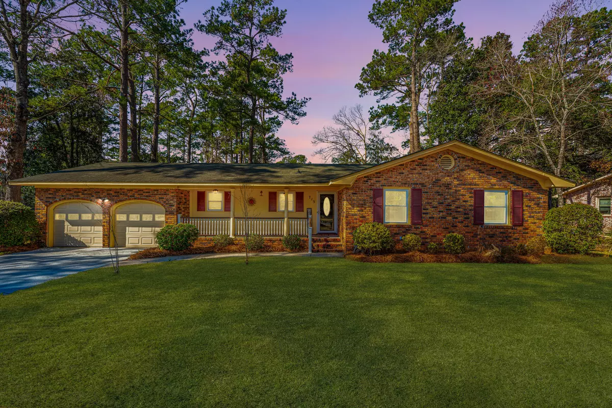 Summerville, SC 29483,715 Old Golf Rd