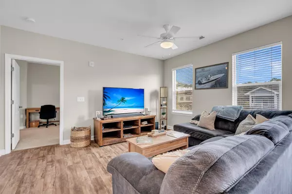 Hanahan, SC 29410,7302 Bowen Corner Ave