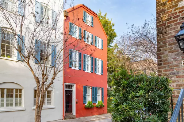 32 Tradd St, Charleston, SC 29401