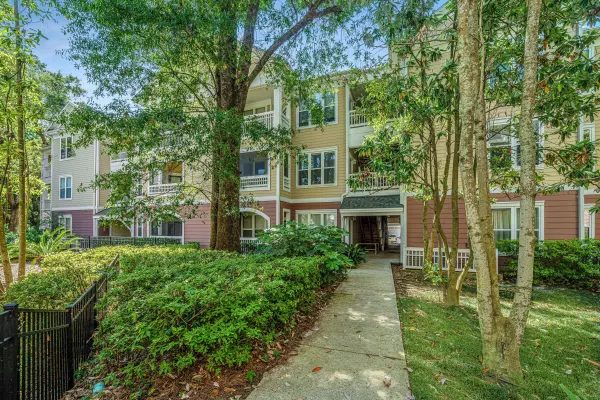 600 Bucksley Ln #106, Charleston, SC 29492