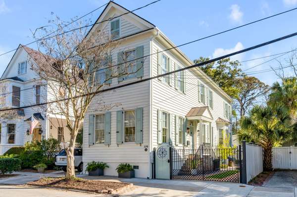 179 Wentworth St, Charleston, SC 29401