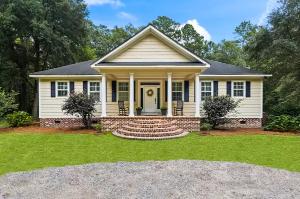 140 Old Plantation Ln, Moncks Corner, SC 29461