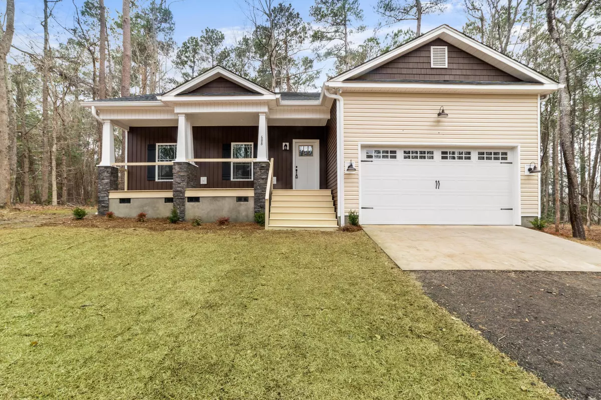 Saint Matthews, SC 29135,688 Sikes Rd