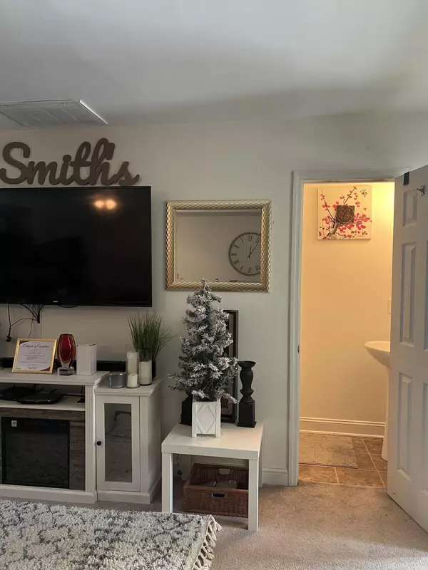 Summerville, SC 29485,531 Travelers Blvd