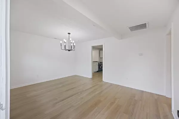 Hanahan, SC 29410,5816 Sedgefield Dr