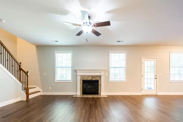 Hanahan, SC 29410,7217 Mossy Creek Ln