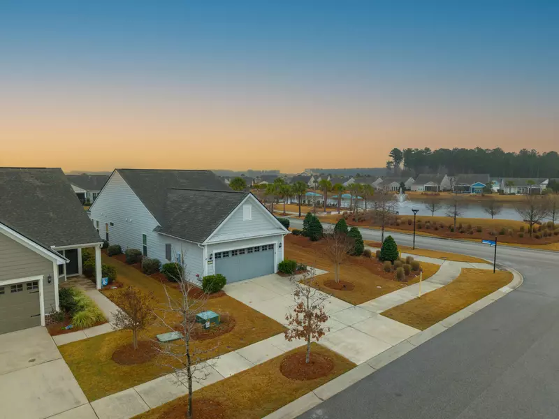 402 Switchgrass Dr, Summerville, SC 29486