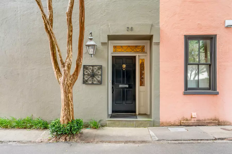 38 Elliott St, Charleston, SC 29401