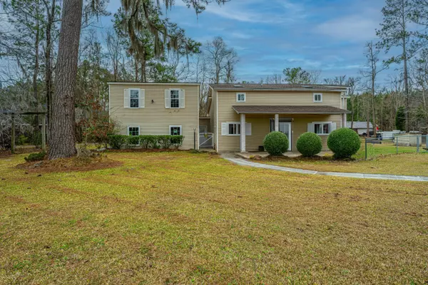 Moncks Corner, SC 29461,2015 Albert Storm Ave