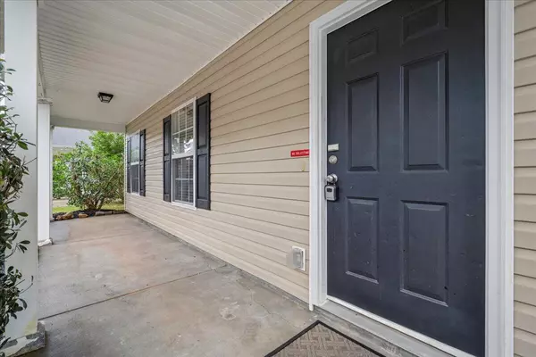 Summerville, SC 29483,215 Bainsbury Ln